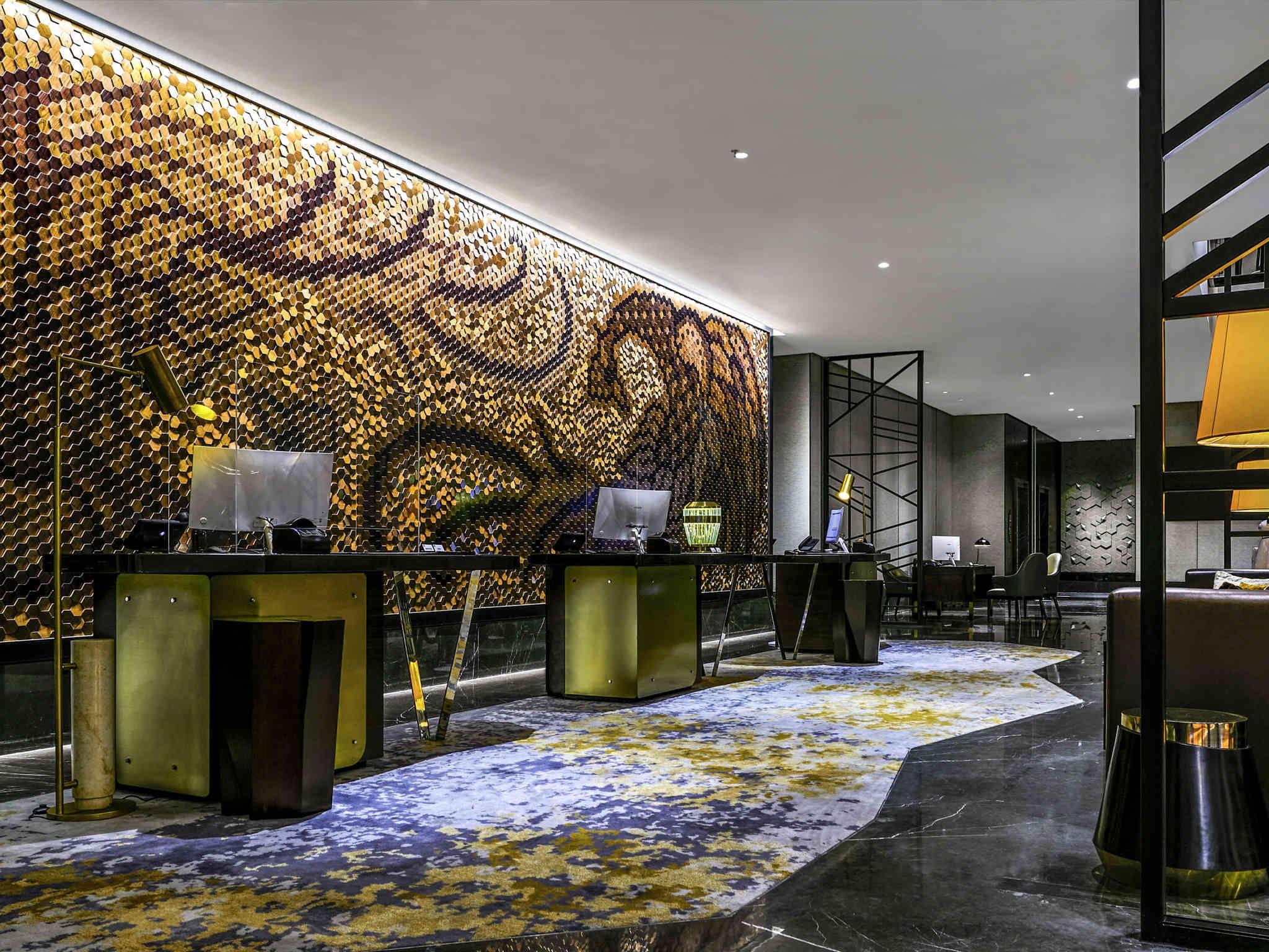 Pullman Bandung Grand Central Esterno foto
